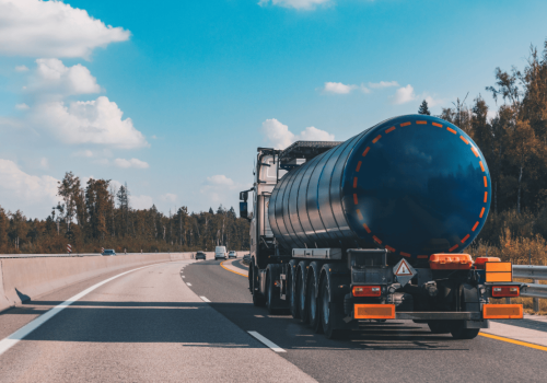 The Role of Tanker Trailers in Liquid and Gas Transportation